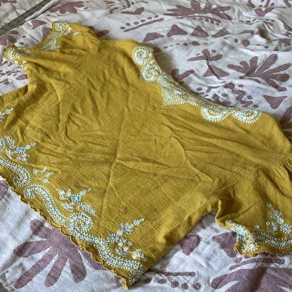 FP Embroidered crop top - Picture 4 of 17